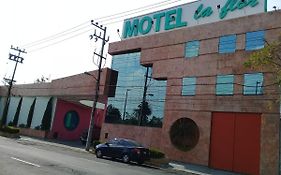 Motel La Flor